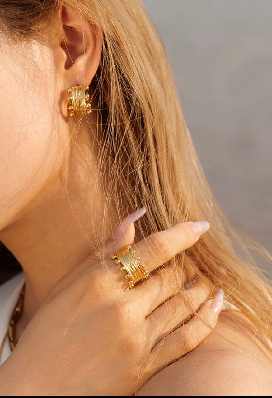 ARES RING