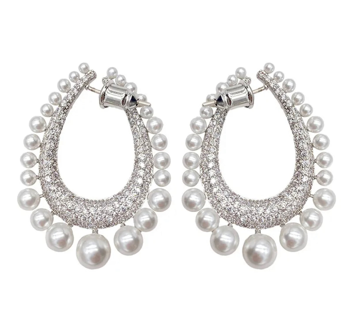 ELIZABETH PEARLS