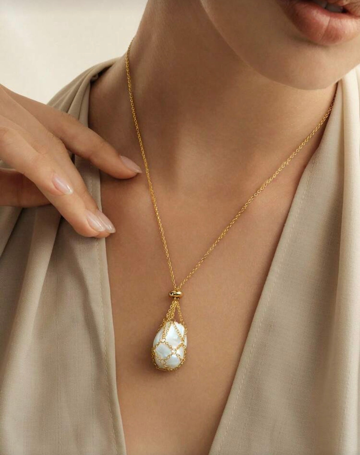 Lumière Necklace