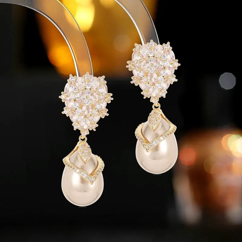 PEARLY ROSE