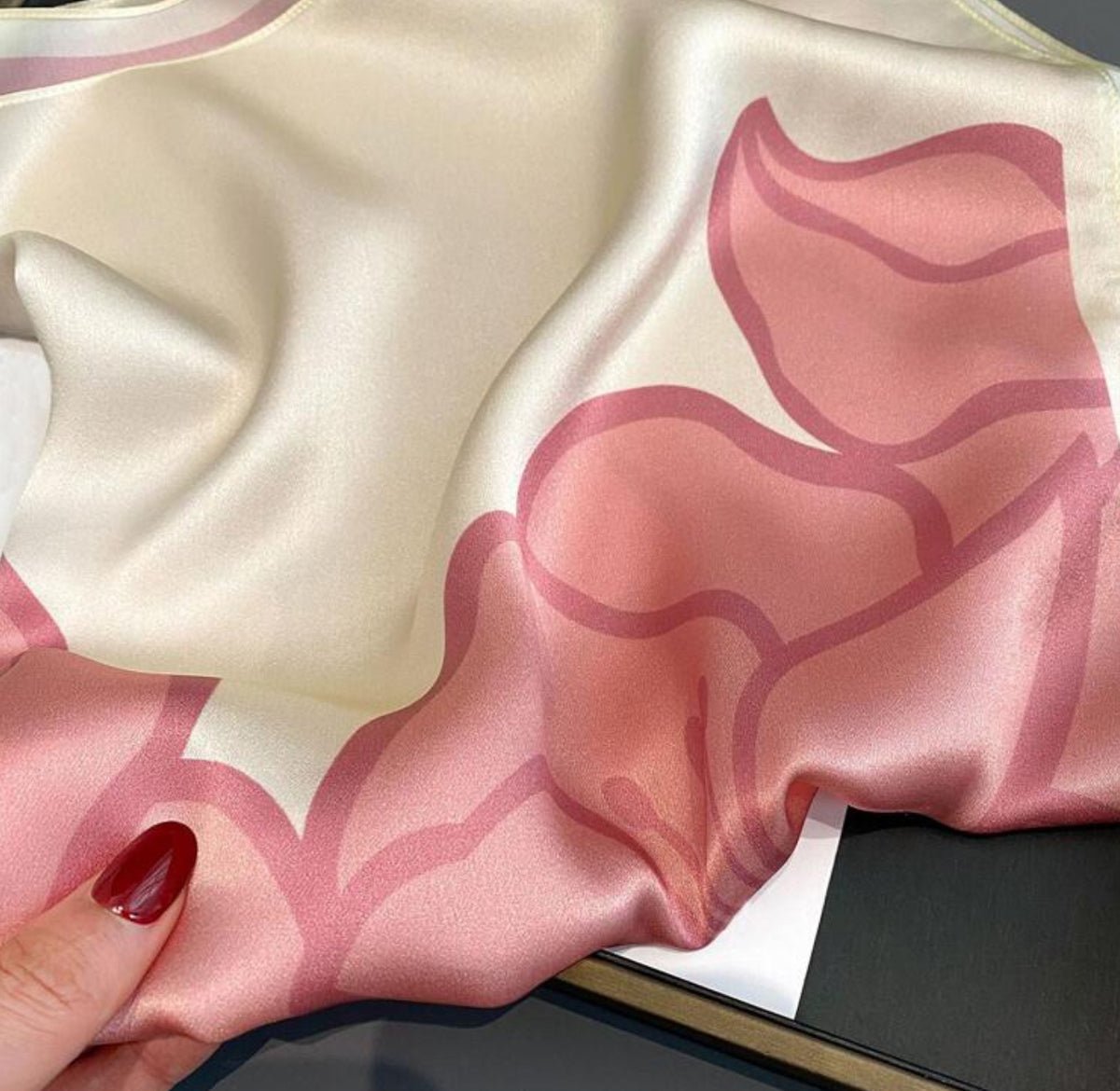 ROSE SCARF