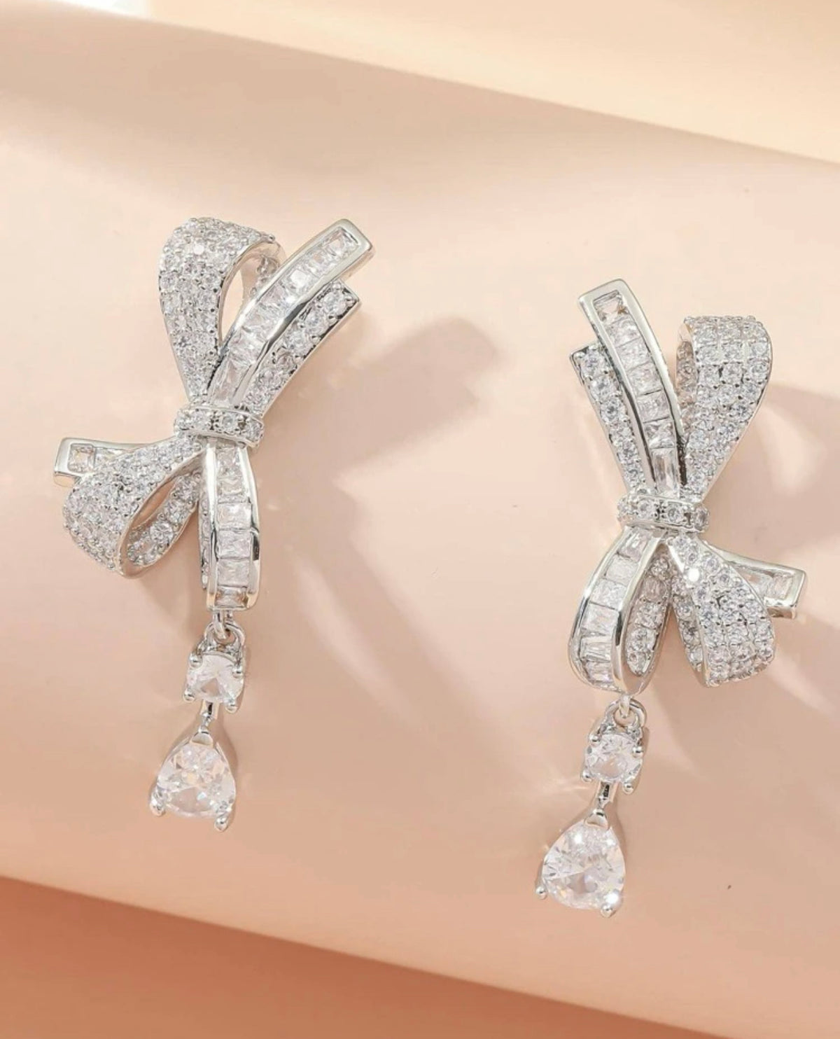 DIAMOND BOW