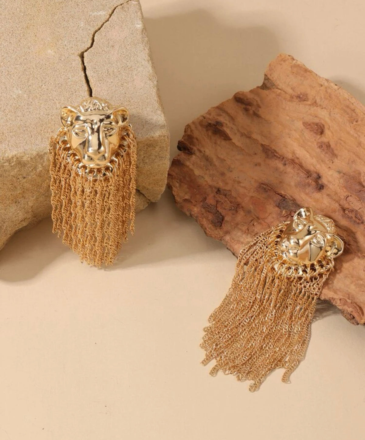 LEO EARRINGS