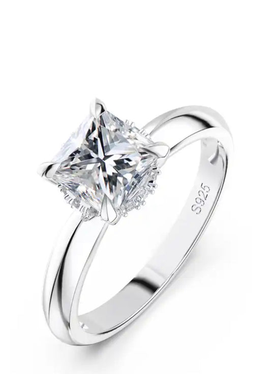 ARI DIAMOND RING