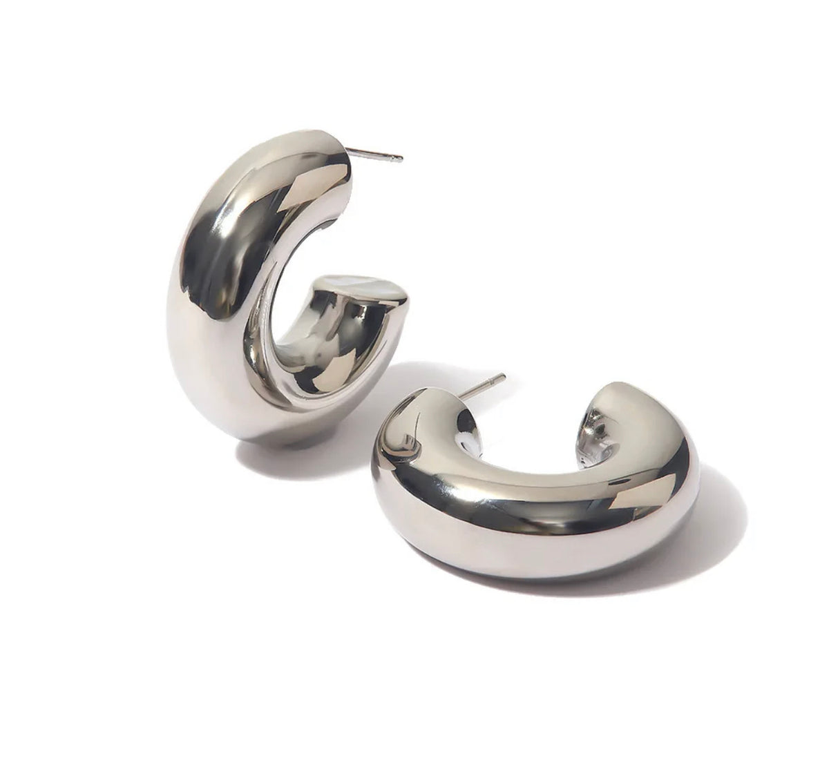SOPHIE SILVER HOOPS