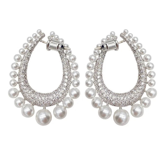 ELIZABETH PEARLS