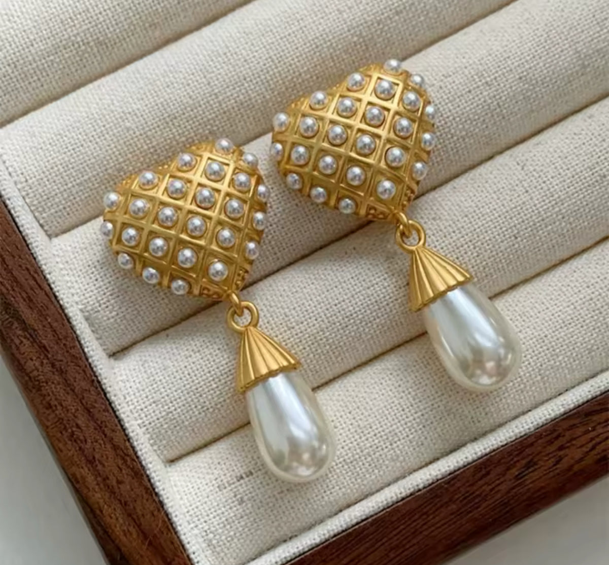 PEARL VINTAGE