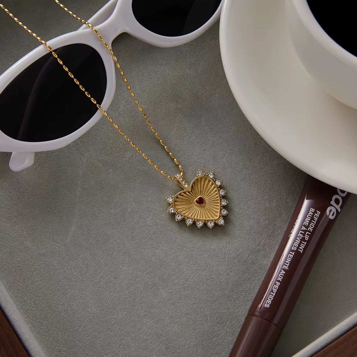Amor Necklace