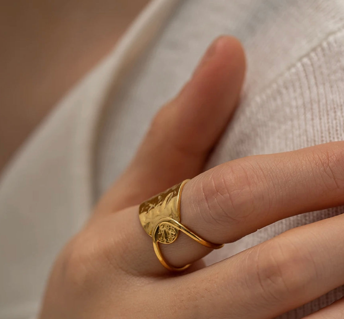 ATHENEA RING