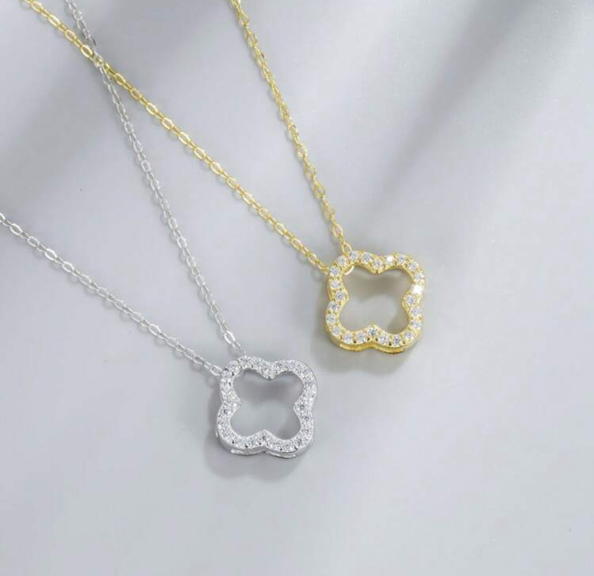 SILVER CLOVER