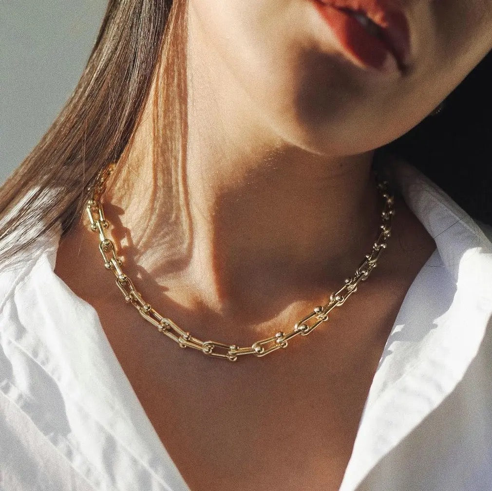 ICONIC NECKLACE