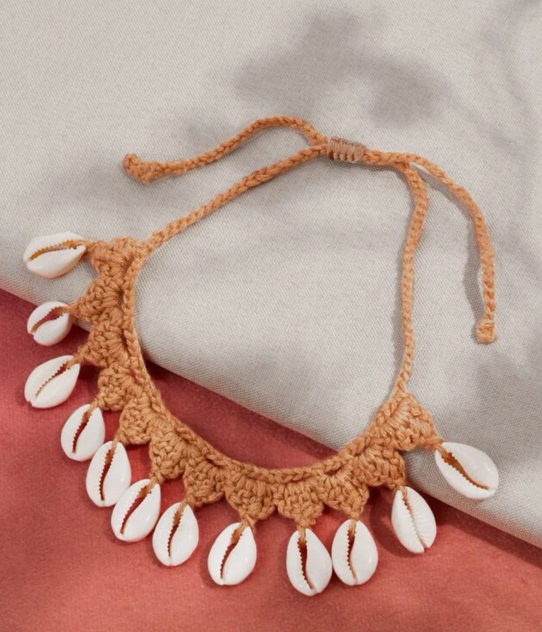 SHELL NECKLACE II