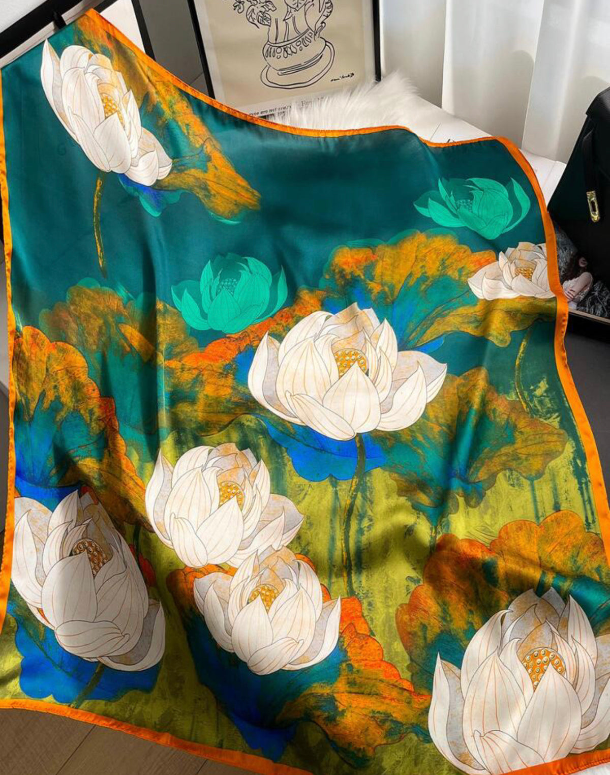 ROSE SCARF