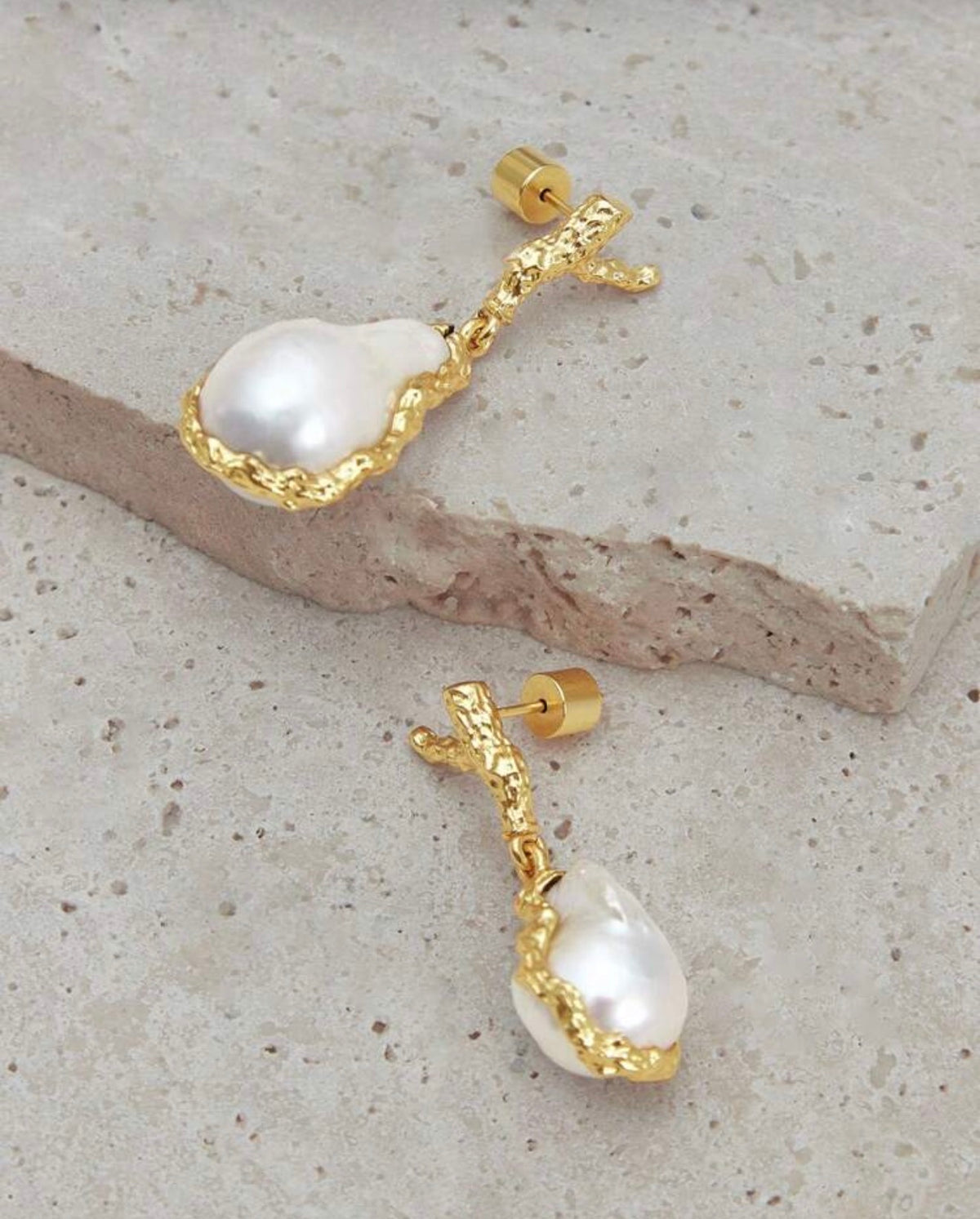 Gilded Pearl