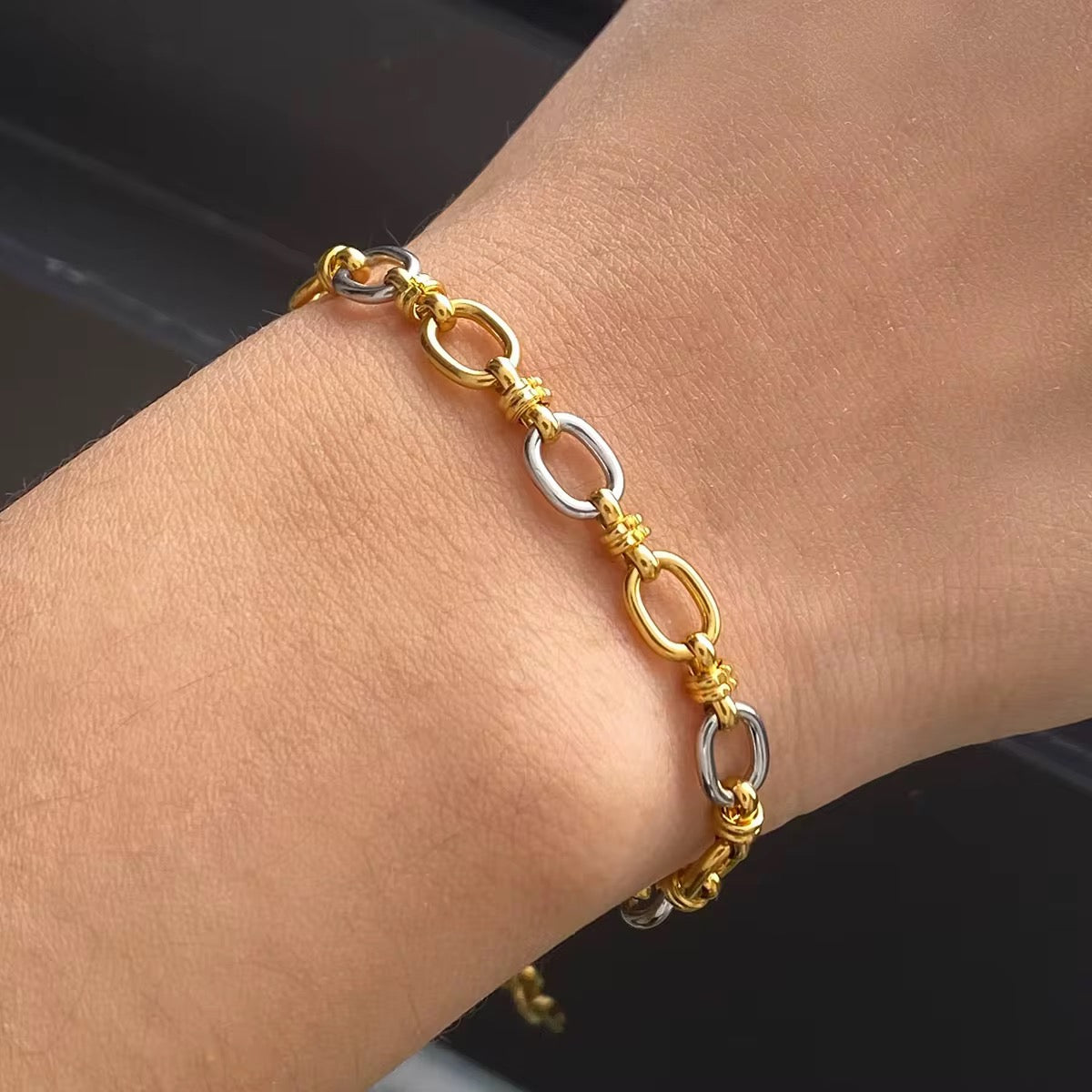 Luxe Links