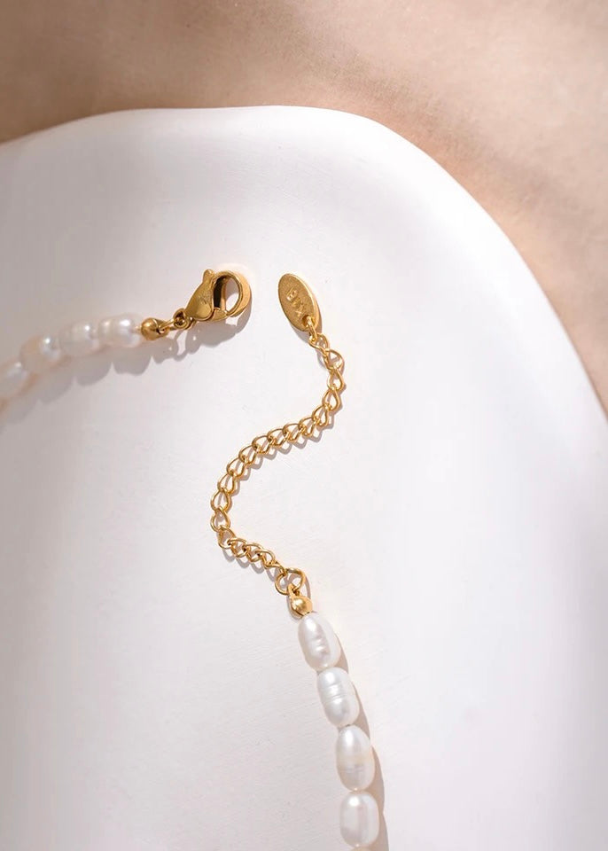 BE MINE PINK NECKLACE