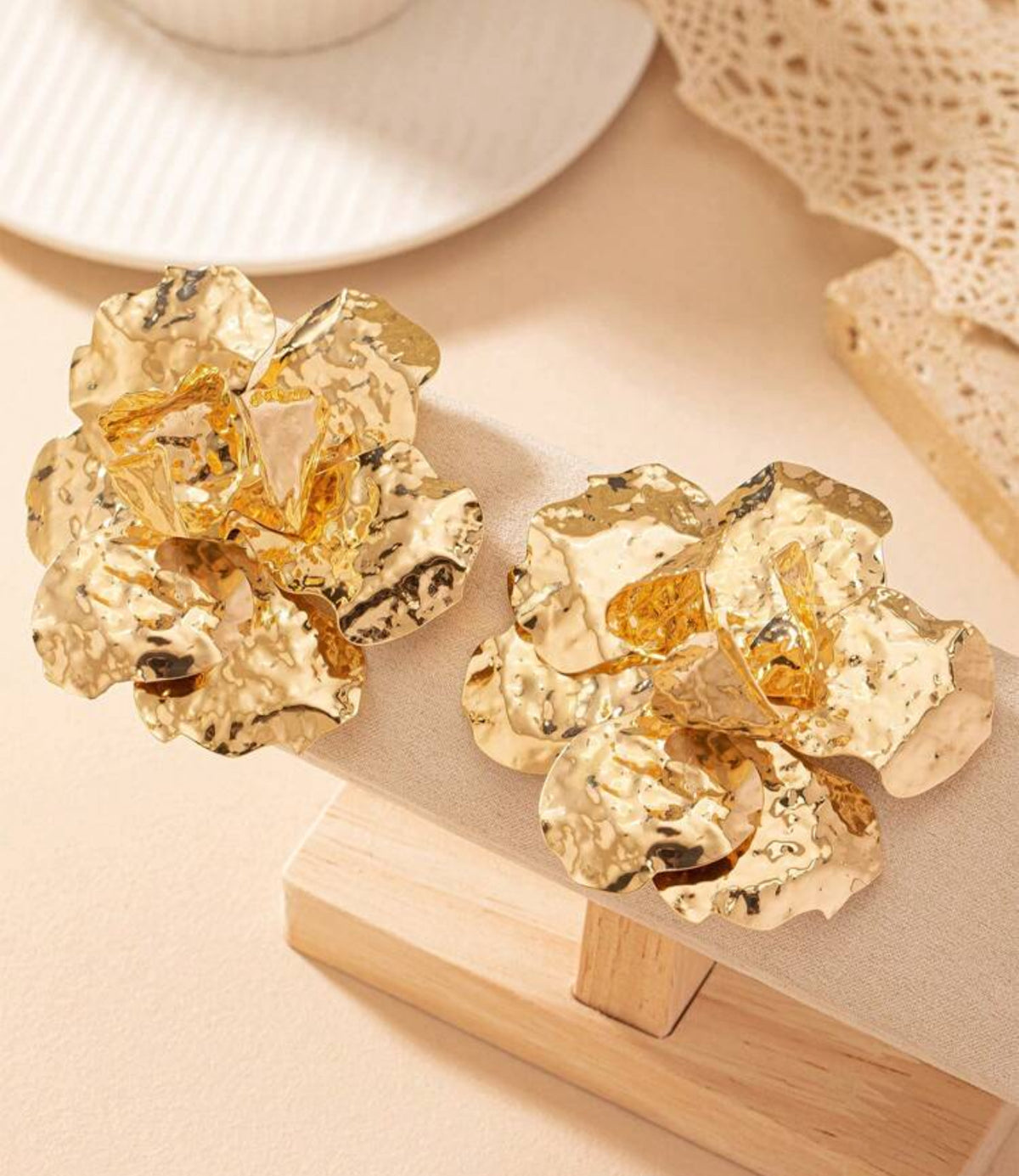 PÉTALOS EARRINGS