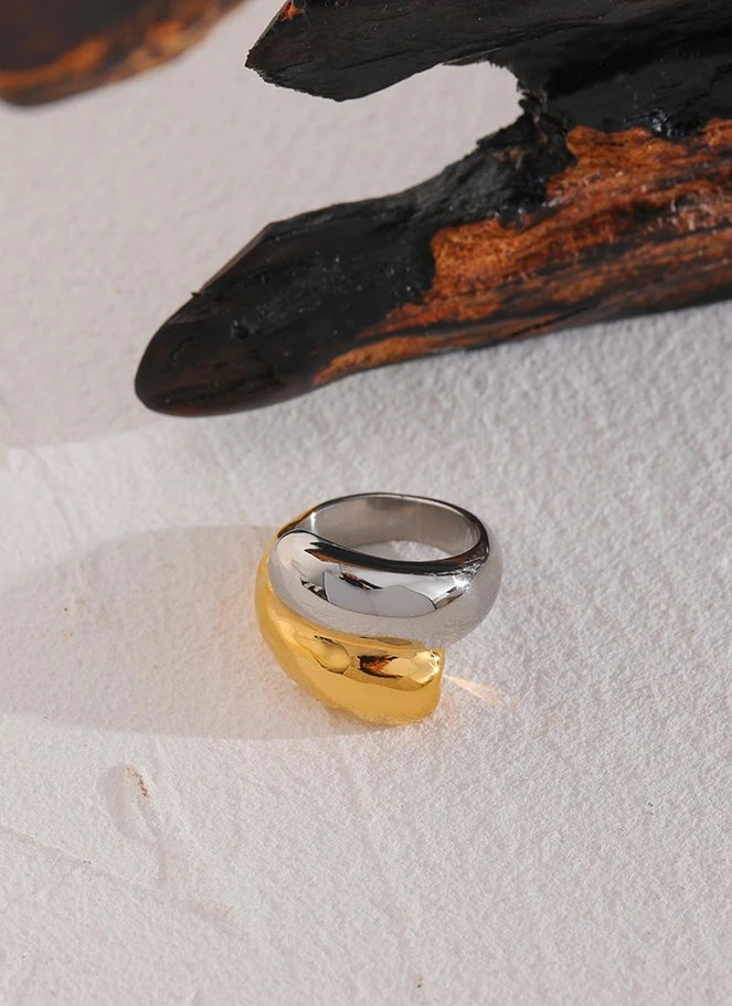 SILVER AND GOLD RING