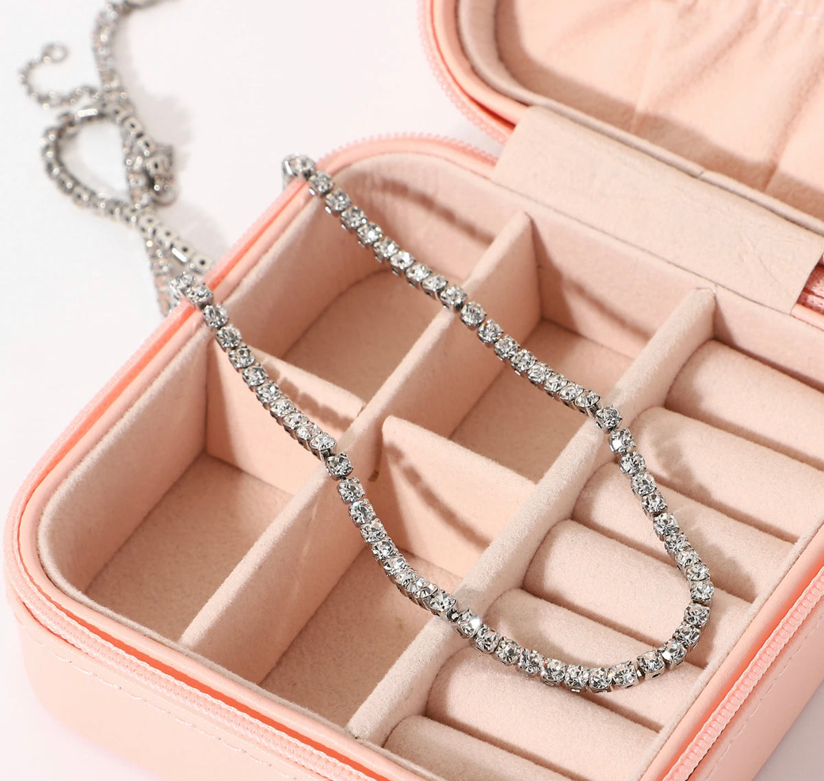 DIAMONDS NECKLACE