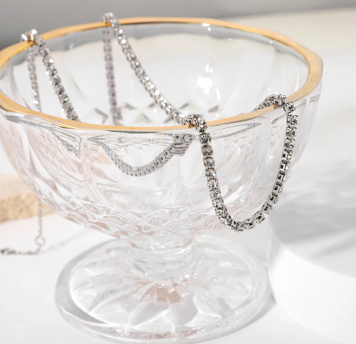DIAMONDS NECKLACE