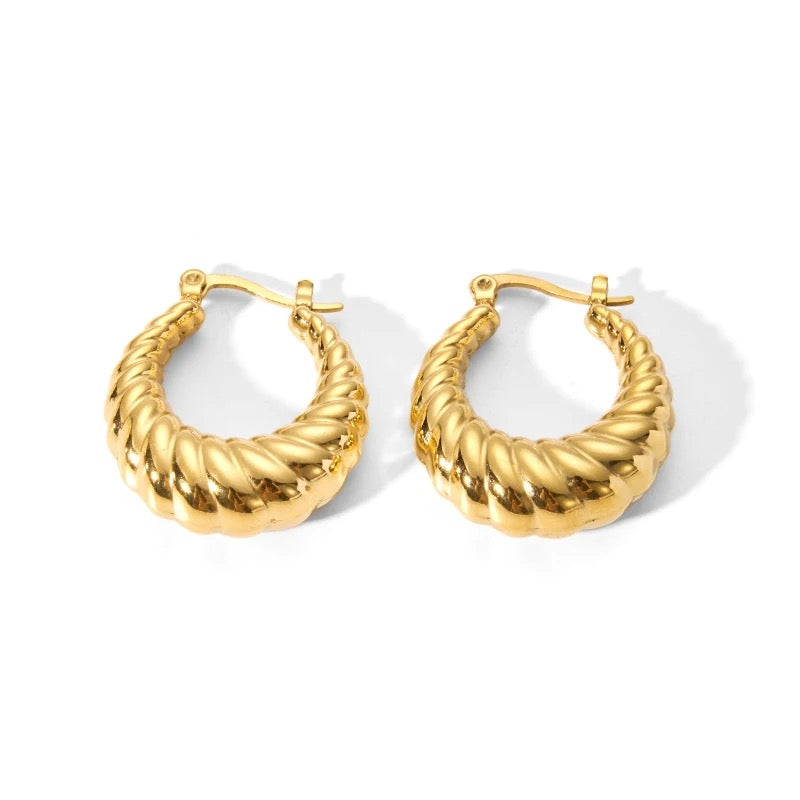 AURORA TWISTED HOOP