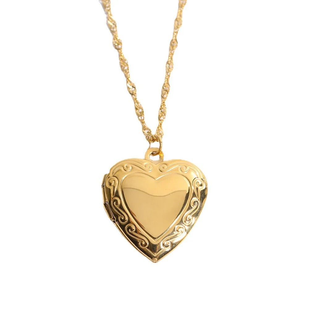 MEMORIES NECKLACE