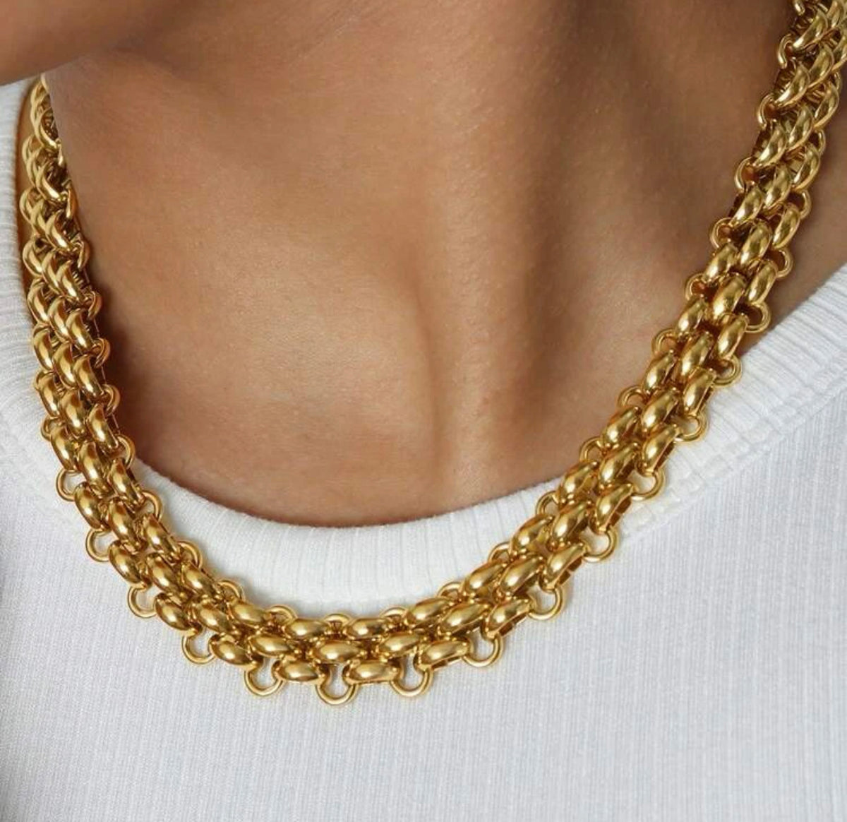 ANTONELLA NECKLACE