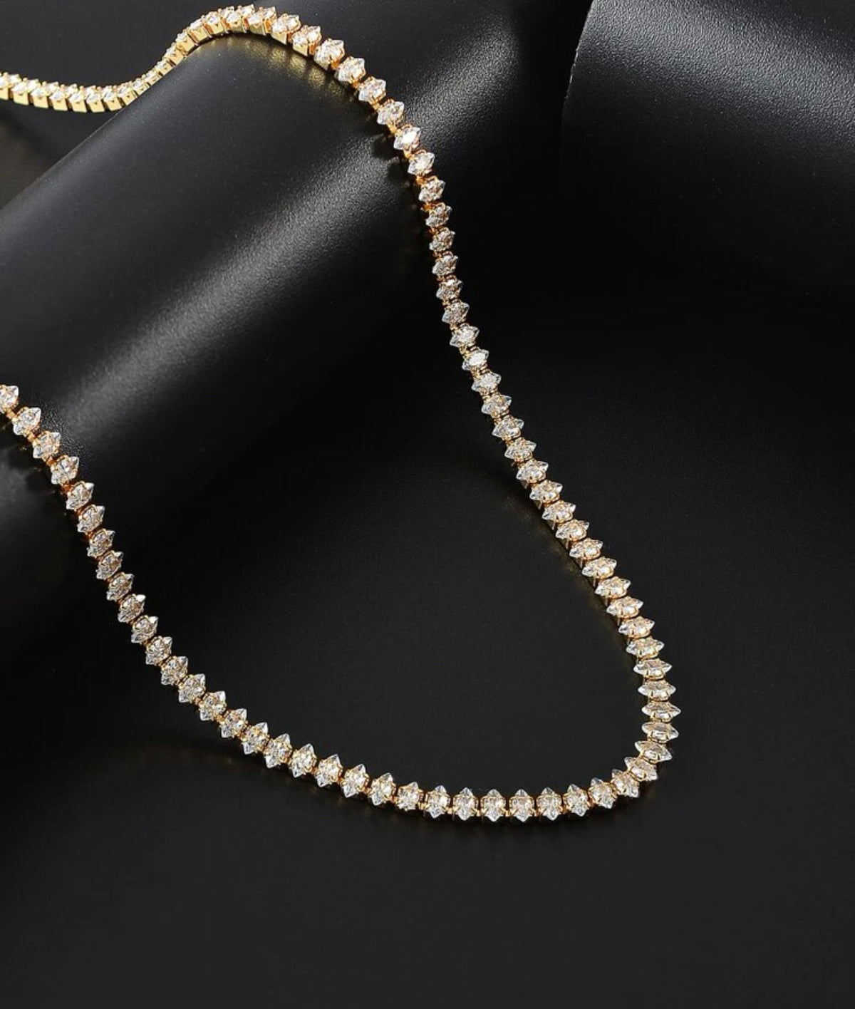 DIANA NECKLACE