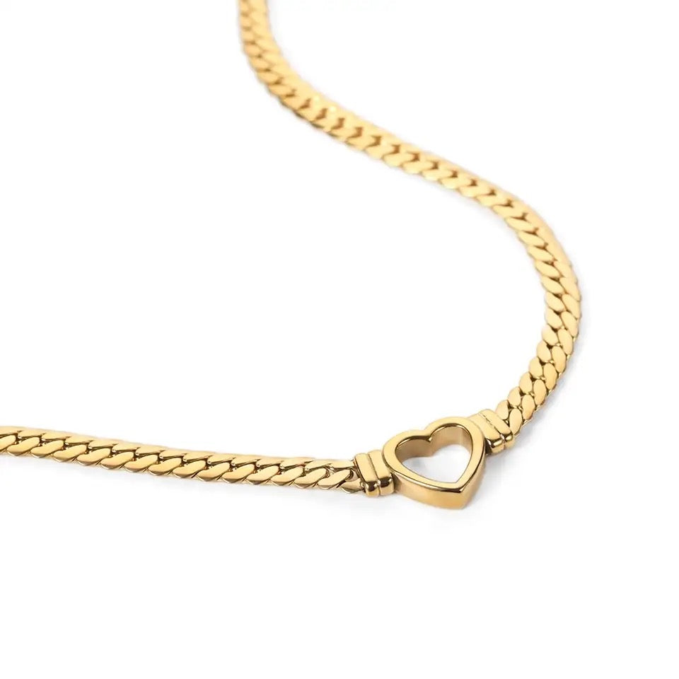 HEART NECKLACE